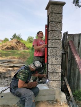 Строительство забора на ленточном фундаменте в Серпухове